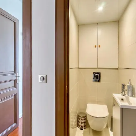 Apartment Charming Flat In Javel District South-west *