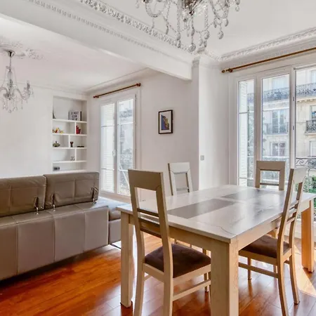 Charming Flat In Javel District South-west *